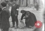 Image civils français CAEN France, 1944, de la seconde 62 séquences d'archives historiques vidéo 65675075101