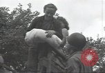 Image les troupes des États-Unis Normandie France, 1944, de la seconde 49 séquences d'archives historiques vidéo 65675075102