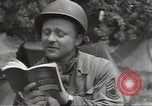 Image les troupes des États-Unis Normandie France, 1944, de la seconde 61 séquences d'archives historiques vidéo 65675075103