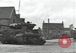 Image 1re Division des soldats Marigny France, 1944, de la seconde 9 séquences d'archives historiques vidéo 65675075105