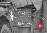 Image Des prisonniers allemands Cerisy-la-Forêt Normandie France, 1944, de la seconde 4 séquences d'archives historiques vidéo 65675075107