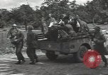 Image Des prisonniers allemands Cerisy-la-Forêt Normandie France, 1944, de la seconde 13 séquences d'archives historiques vidéo 65675075107