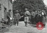 Image Des prisonniers allemands Cerisy-la-Forêt Normandie France, 1944, de la seconde 24 séquences d'archives historiques vidéo 65675075107