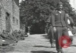 Image Des prisonniers allemands Cerisy-la-Forêt Normandie France, 1944, de la seconde 30 séquences d'archives historiques vidéo 65675075107