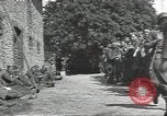 Image Des prisonniers allemands Cerisy-la-Forêt Normandie France, 1944, de la seconde 31 séquences d'archives historiques vidéo 65675075107