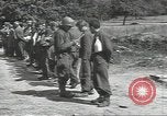 Image Des prisonniers allemands Cerisy-la-Forêt Normandie France, 1944, de la seconde 34 séquences d'archives historiques vidéo 65675075107