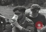 Image Des prisonniers allemands Cerisy-la-Forêt Normandie France, 1944, de la seconde 50 séquences d'archives historiques vidéo 65675075107
