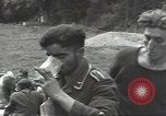 Image Des prisonniers allemands Cerisy-la-Forêt Normandie France, 1944, de la seconde 51 séquences d'archives historiques vidéo 65675075107
