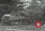 Image États-Unis obusier Cerisy-la-Forêt Normandie France, 1944, de la seconde 27 séquences d'archives historiques vidéo 65675075108