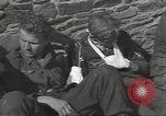 Image Des prisonniers allemands Cerisy-la-Forêt Normandie France, 1944, de la seconde 20 séquences d'archives historiques vidéo 65675075109