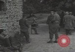 Image Des prisonniers allemands Cerisy-la-Forêt Normandie France, 1944, de la seconde 24 séquences d'archives historiques vidéo 65675075109