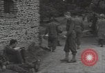 Image Des prisonniers allemands Cerisy-la-Forêt Normandie France, 1944, de la seconde 28 séquences d'archives historiques vidéo 65675075109