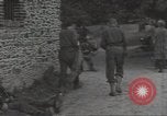 Image Des prisonniers allemands Cerisy-la-Forêt Normandie France, 1944, de la seconde 34 séquences d'archives historiques vidéo 65675075109