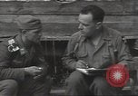 Image Des prisonniers allemands Cerisy-la-Forêt Normandie France, 1944, de la seconde 46 séquences d'archives historiques vidéo 65675075109
