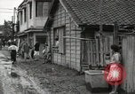 Standbild amerikanischen Gefangenen Saitama Japan Urawa, 1945, aus Sekunde 14 historischem Filmmaterial Videoclip 65675075123