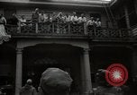 Standbild amerikanischen Gefangenen Saitama Japan Urawa, 1945, aus Sekunde 26 historischem Filmmaterial Videoclip 65675075123