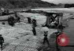 Standbild USA Infanteristen Vereinigtes Königreich, 1944, aus Sekunde 20 historischem Filmmaterial Videoclip 65675075131