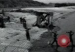 Standbild USA Infanteristen Vereinigtes Königreich, 1944, aus Sekunde 22 historischem Filmmaterial Videoclip 65675075131