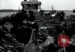 Standbild USA Infanteristen Vereinigtes Königreich, 1944, aus Sekunde 44 historischem Filmmaterial Videoclip 65675075131