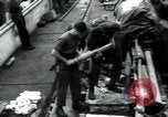 Standbild USA Infanteristen Vereinigtes Königreich, 1944, aus Sekunde 54 historischem Filmmaterial Videoclip 65675075131