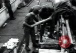 Standbild USA Infanteristen Vereinigtes Königreich, 1944, aus Sekunde 57 historischem Filmmaterial Videoclip 65675075131
