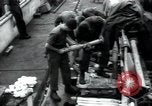 Standbild USA Infanteristen Vereinigtes Königreich, 1944, aus Sekunde 58 historischem Filmmaterial Videoclip 65675075131