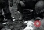 Image des infirmiers des États-Unis Saint Lo France, 1944, de la seconde 29 séquences d'archives historiques vidéo 65675075137