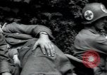Image des infirmiers des États-Unis Saint Lo France, 1944, de la seconde 37 séquences d'archives historiques vidéo 65675075137