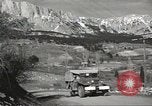 Immagine di Jeep sovietica Yalta Crimea Ucraina, 1945, secondo 11 filmato di repertorio 65675075141