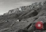 Immagine di Jeep sovietica Yalta Crimea Ucraina, 1945, secondo 38 filmato di repertorio 65675075141