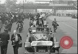 Standbild Jesse Owens gefeiert New York City USA, 1936, aus Sekunde 11 historischem Filmmaterial Videoclip 65675075158