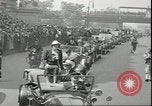 Standbild Jesse Owens gefeiert New York City USA, 1936, aus Sekunde 18 historischem Filmmaterial Videoclip 65675075158