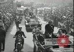 Standbild Jesse Owens gefeiert New York City USA, 1936, aus Sekunde 25 historischem Filmmaterial Videoclip 65675075158