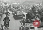 Standbild Jesse Owens gefeiert New York City USA, 1936, aus Sekunde 37 historischem Filmmaterial Videoclip 65675075158