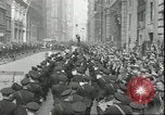Standbild Jesse Owens gefeiert New York City USA, 1936, aus Sekunde 46 historischem Filmmaterial Videoclip 65675075158