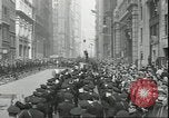 Standbild Jesse Owens gefeiert New York City USA, 1936, aus Sekunde 48 historischem Filmmaterial Videoclip 65675075158