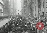 Standbild Jesse Owens gefeiert New York City USA, 1936, aus Sekunde 51 historischem Filmmaterial Videoclip 65675075158