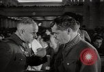 Immagine di Cerimonia di premiazione Mosca Unione Sovietica, 1947, secondo 49 filmato di repertorio 65675075179