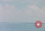 Standbild U-Boot USS Bluegill (SS-242) Tanks Pratas Insel Pratas Insel, 1945, aus Sekunde 3 historischem Filmmaterial Videoclip 65675075186