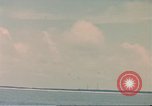 Standbild U-Boot USS Bluegill (SS-242) Tanks Pratas Insel Pratas Insel, 1945, aus Sekunde 35 historischem Filmmaterial Videoclip 65675075186