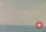 Standbild U-Boot USS Bluegill (SS-242) Tanks Pratas Insel Pratas Insel, 1945, aus Sekunde 55 historischem Filmmaterial Videoclip 65675075186