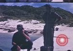 Standbild USA Soldaten Saipan Marianen, 1945, aus Sekunde 16 historischem Filmmaterial Videoclip 65675075189