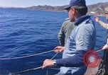 Standbild USA line Handler Palomares Spanien, 1966, aus Sekunde 23 historischem Filmmaterial Videoclip 65675075198