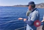 Standbild USA line Handler Palomares Spanien, 1966, aus Sekunde 33 historischem Filmmaterial Videoclip 65675075198