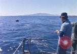Standbild USA line Handler Palomares Spanien, 1966, aus Sekunde 39 historischem Filmmaterial Videoclip 65675075198