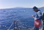 Standbild USA line Handler Palomares Spanien, 1966, aus Sekunde 48 historischem Filmmaterial Videoclip 65675075198