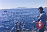 Standbild USA line Handler Palomares Spanien, 1966, aus Sekunde 49 historischem Filmmaterial Videoclip 65675075198