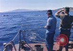 Standbild USA line Handler Palomares Spanien, 1966, aus Sekunde 58 historischem Filmmaterial Videoclip 65675075198