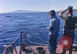 Standbild USA line Handler Palomares Spanien, 1966, aus Sekunde 59 historischem Filmmaterial Videoclip 65675075198