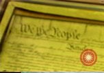 Standbild unterzeichnete Kopie der Verfassung Washington DC USA, 1990, aus Sekunde 8 historischem Filmmaterial Videoclip 65675075213